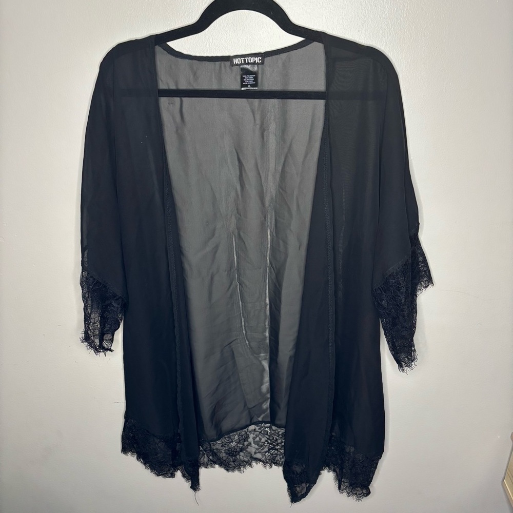 Hot Topic Black Lace Trim Kimono